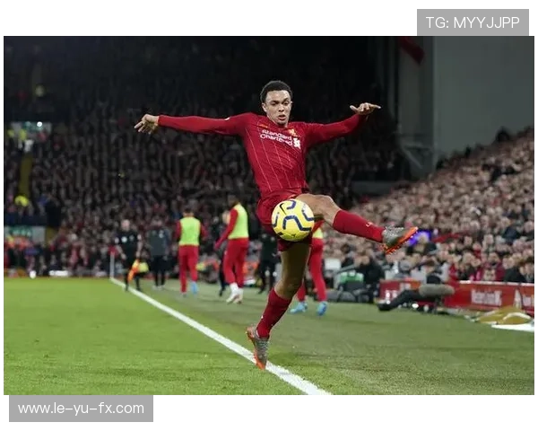 阿诺德：英格兰边后卫的进攻风暴与防守担当